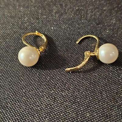 Pearl Necklace, Earrings & More (K-JS)