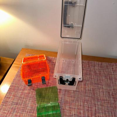 Trays and Containers
