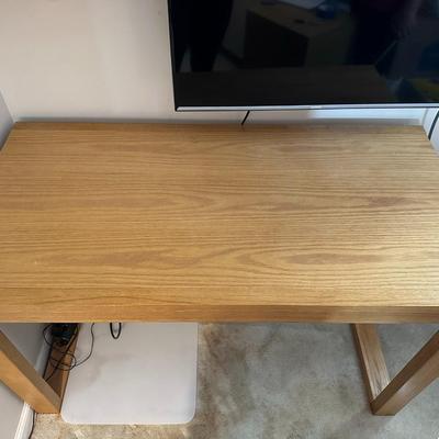 Desk/Table 