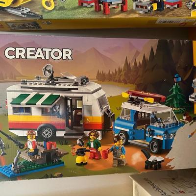 LEGOS! LEGOS! LEGOS!