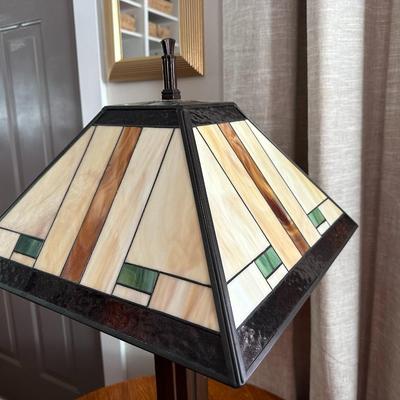 Tiffany Style Table Lamp