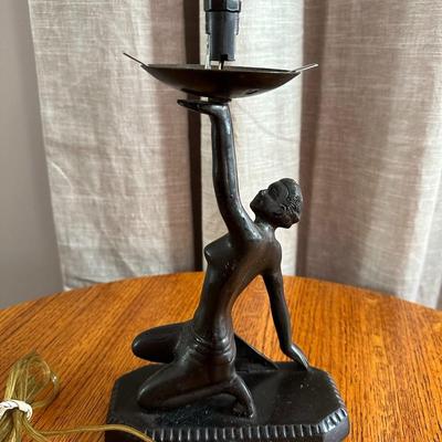 Unique Metal Female Sculpture Table Lamp