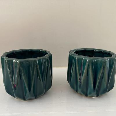 5 Assorted Light/Dark Green Planters
