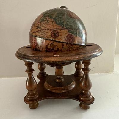 Mantel Clock and Small Globe w/Stand