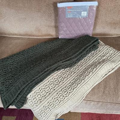 Throw Blankets & Love Seat Protector Cover