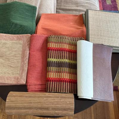 Place Mat & Runner Assortment