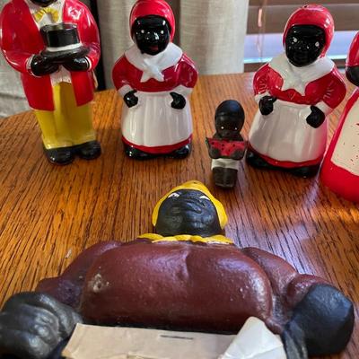 Cast Iron "Mammy" w/note pad, & Vintage Black American S/P Shaker Assortment