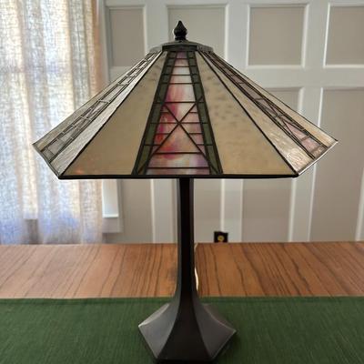 Tiffany -Style Table Lamp