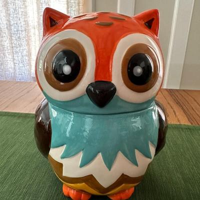 Can You Stand The Cuteness! 2 Owl Cookie Jars