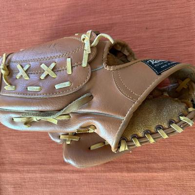 Art Platter, Lefty Baseball Glove & More!