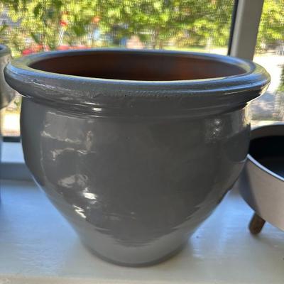 Gray Pots