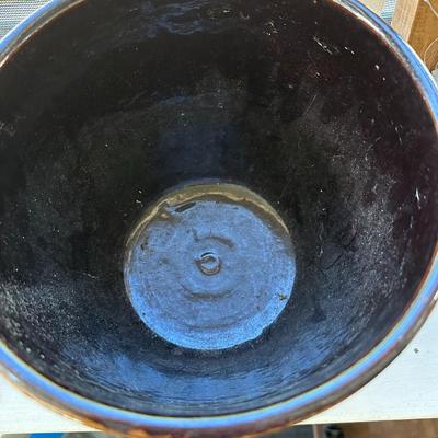 2 Glazed Pots & 2 Small Wood Plant Stands