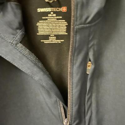 Swiss Tech Rain Jackets Medium