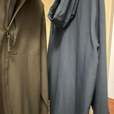 Swiss Tech Rain Jackets Medium