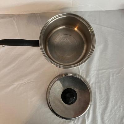 Vintage USA Colonial Ware Cook Set and More (K-MK)