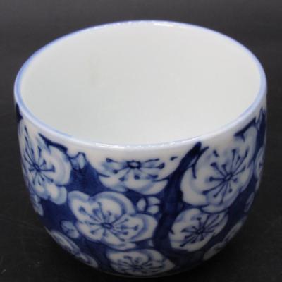 Vintage Blue & White Asian Oriental Blooming Flowers Tea Drinking Cup
