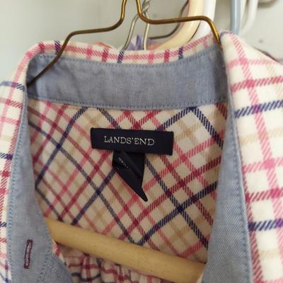 Women's Clothes, Hats, and Scarves (B1-BBL)