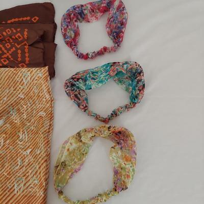 Women's Clothes, Hats, and Scarves (B1-BBL)