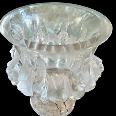 Late 20th Century Lalique Urn With Frosted Birds