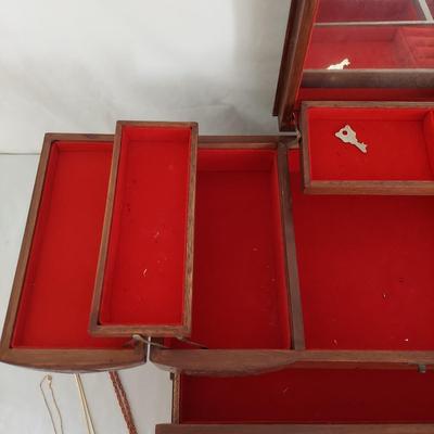 Vintage Jewelry Box with Costume Jewelry (B1-BBL)