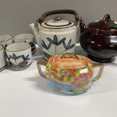 Teapots and cups