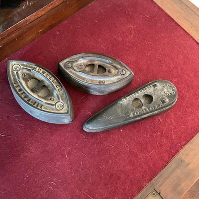 B1153 Set of 3 Antique Cast Iron 