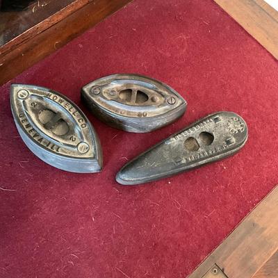 B1153 Set of 3 Antique Cast Iron "Sad Irons"