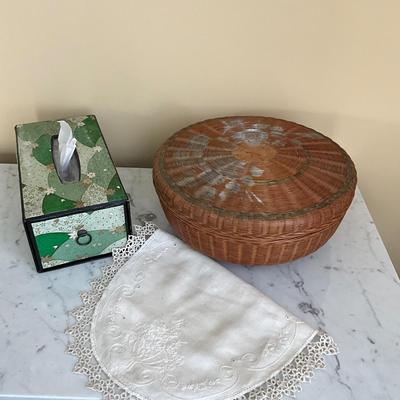 UB1171 Vintage Chinese Sewing Basket with Tissue Box Cover