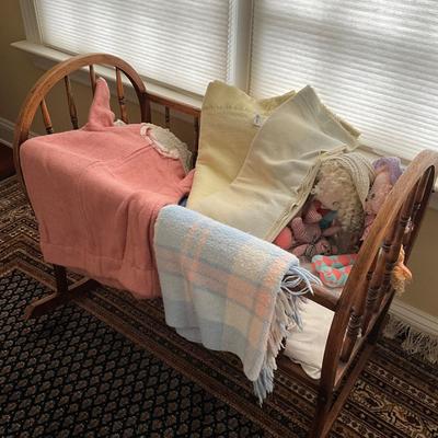 UB1186 Antique Oak Bentwood Cradle with Baby Blankets Pillows and more