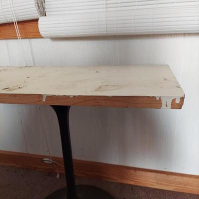 Bench with Metal Tulip Legs/Base (SR-MK)