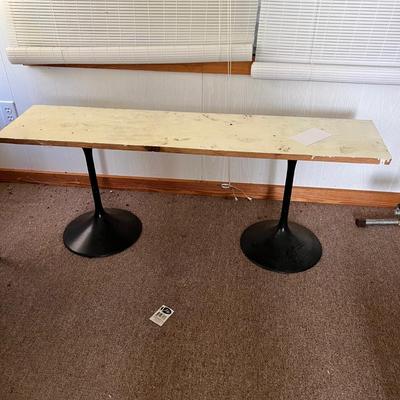 Bench with Metal Tulip Legs/Base (SR-MK)