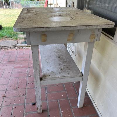 Outside Plant Stands, Potting Table, and More (Y-MK)