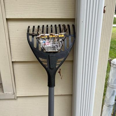 Garden Tools and More (Y-MK)