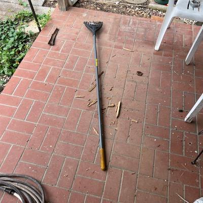 Garden Tools and More (Y-MK)