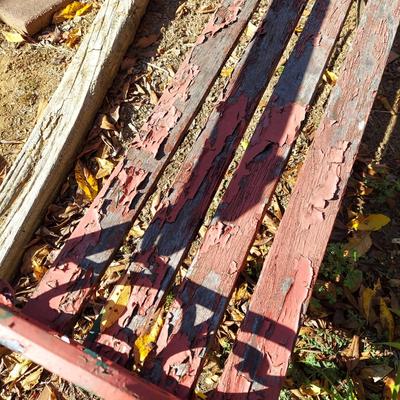 Wood Garden Bench w/ Iron Supports (Y-BBL)