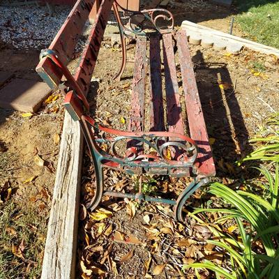 Wood Garden Bench w/ Iron Supports (Y-BBL)