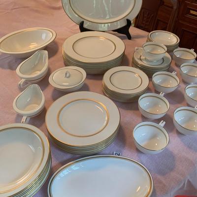 Fukagawa Imperial Bone China Setting For 8 + Several Serving Pieces