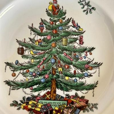 English Spode China Christmas Tree Pattern - Set of 7 Dinner Plates