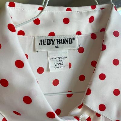 4 Women's blouses