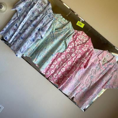 4 Floral Print tops