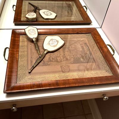 UB1201 Antique Mahogany Tray with Tapestry Edge Glass Tray