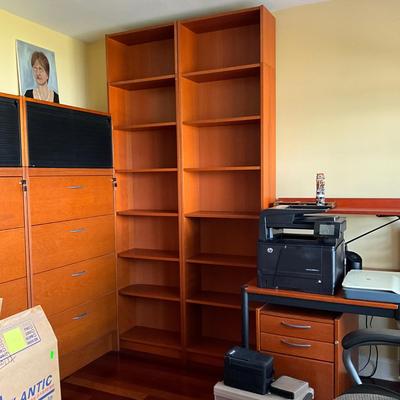 NO1222 Large IKEA Bookshelf