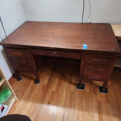 Solid Wood Office Desk 60x34x30H Kneehole 26