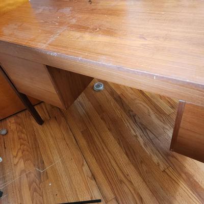 Mid Century MCM Teak Office Desk 53x23 Kneehole 20