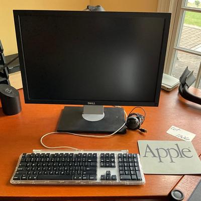 NO1229 Dell Monitor and Vintage Apple Keyboard with Logitech Camera