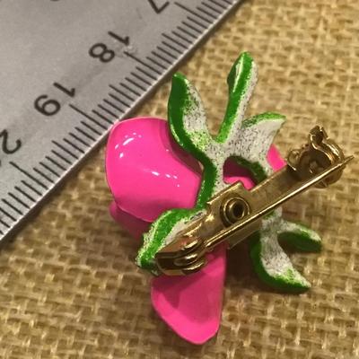 Hot Pink Petite Metal Brooch