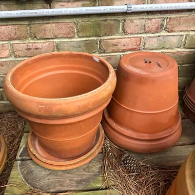 O1249 Pair of Terra Cotta Pots with Saucers