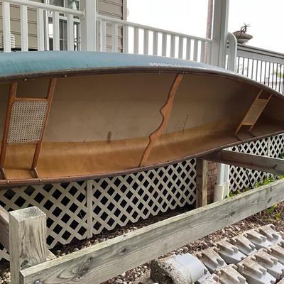 O-1253 Old Town Mad River Canoe with All Accessories
