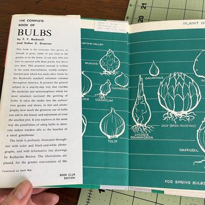Collections of 5 gardening& Planting books