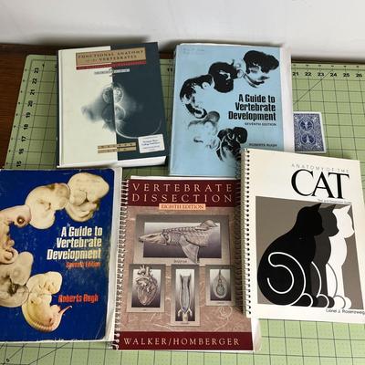 5 Anatomy Books